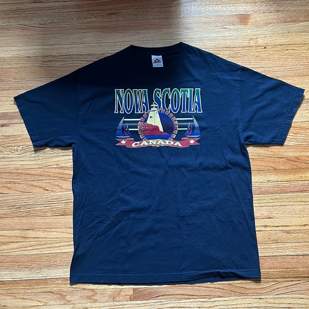 Vintage Nova Scotia T-Shirt / XL / Canada